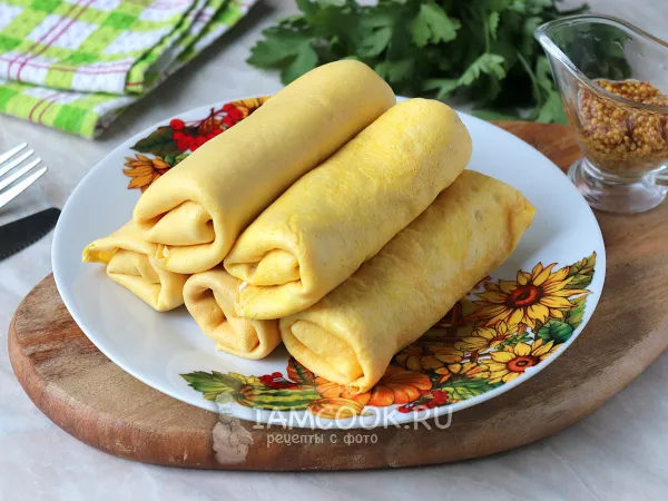 Фото блюда: Яичные блинчики с сыром и чесноком