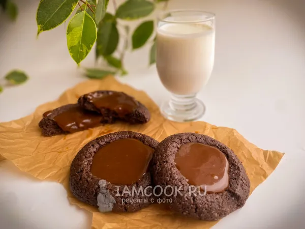 Фото блюда: Шоколадное печенье с соленой карамелью