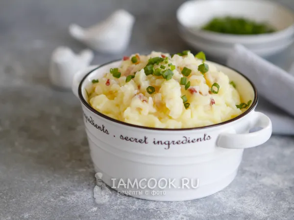 Фото блюда: Картофельное пюре с салом и луком