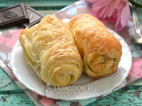 Фото блюда: Слойки с шоколадом «Проще простого»