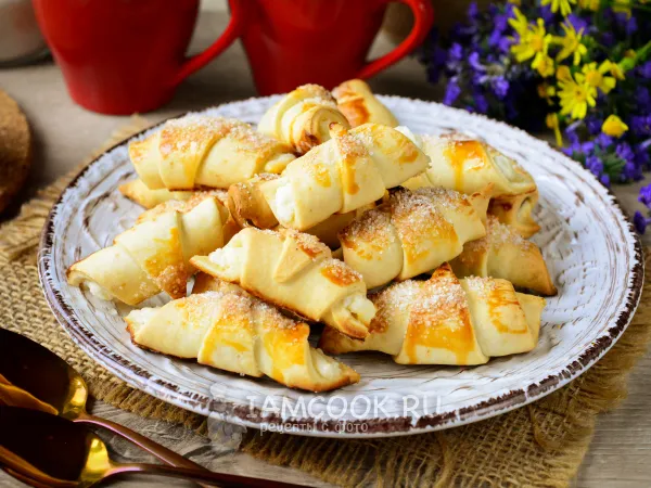 Фото блюда: Рогалики с творогом в духовке