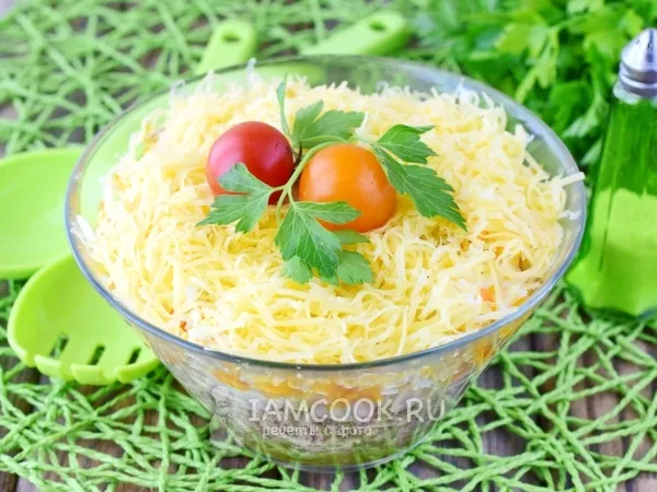 Фото блюда: Салат с куриной печенью и солеными огурцами