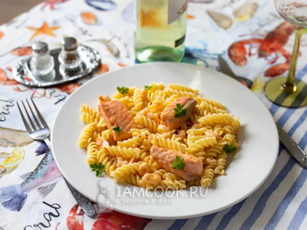 Фото блюда: Паста с лососем и креветками