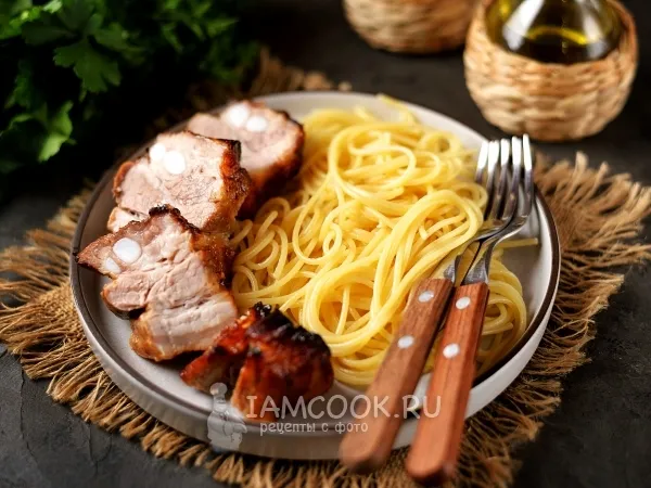 Фото блюда: Свиные ребрышки в томатном соусе в духовке