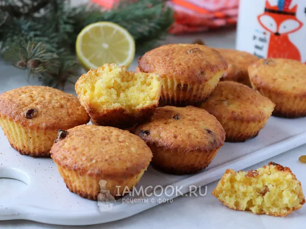 Фото блюда: Творожные кексы с изюмом в силиконовых формочках