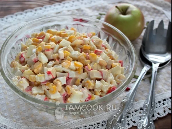 Фото блюда: Салат с крабовыми палочками, яйцами и кукурузой