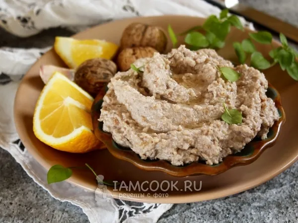 Фото блюда: Скордалия с орехами