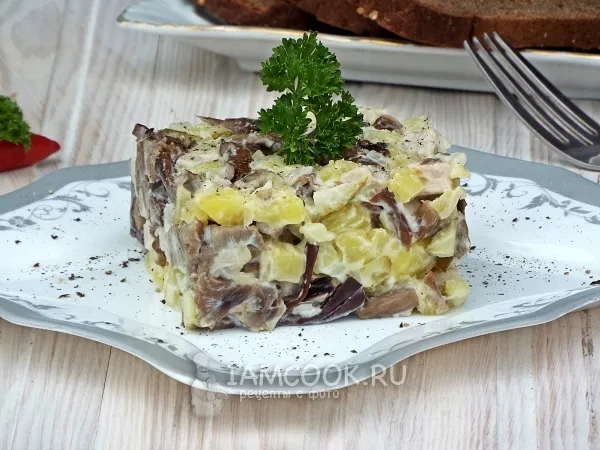 Фото блюда: Салат с жареными опятами