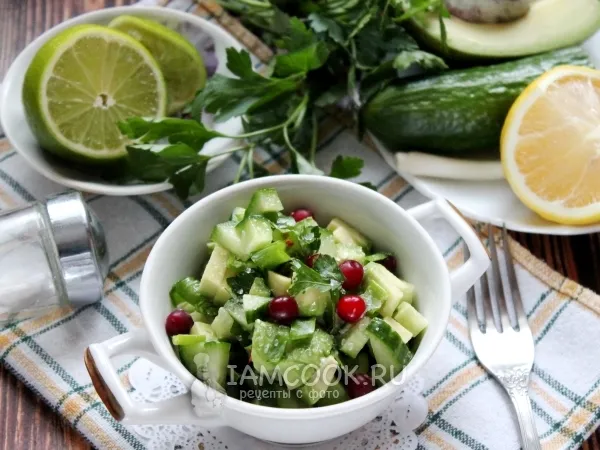Фото блюда: Сальса из авокадо с огурцами