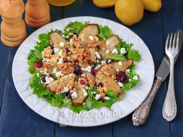 Фото блюда: Тёплый салат с грушей