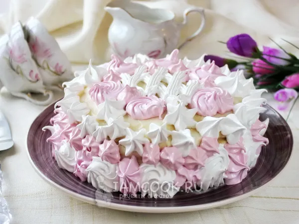 Фото блюда: Торт «Молочная девочка» с заварным кремом