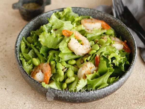 Фото блюда: Салат с креветками и бобами эдамаме