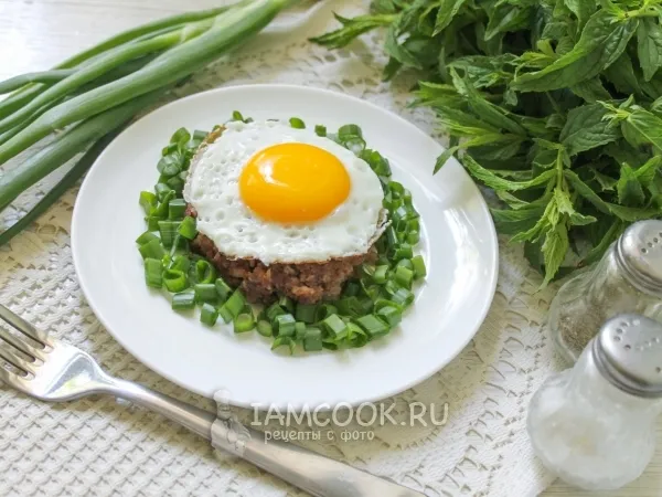 Фото блюда: Бифштекс с яйцом