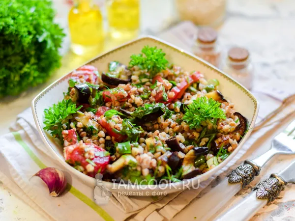 Фото блюда: Салат с гречкой, баклажанами и помидорами