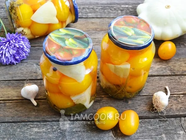 Фото блюда: Помидоры, маринованные с патиссонами