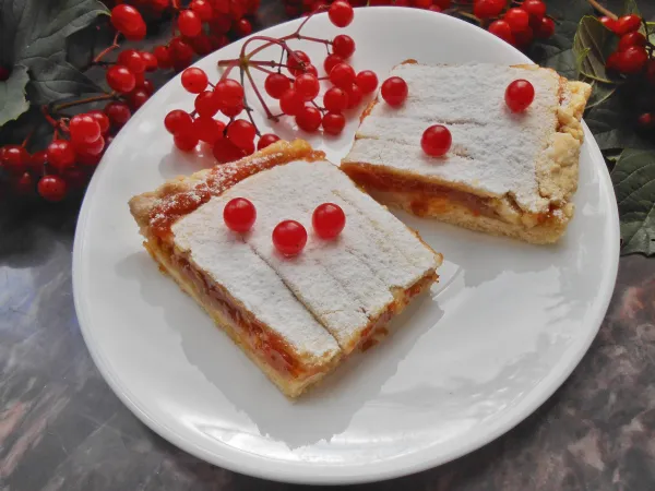 Фото блюда: Пирог с калиной из песочного теста