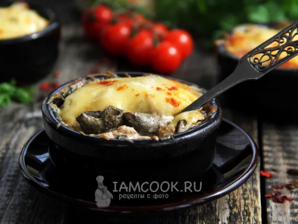 Фото блюда: Жульен из сушеных грибов с курицей