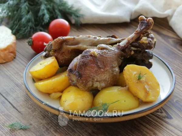 Фото блюда: Гусь с картошкой в рукаве в духовке