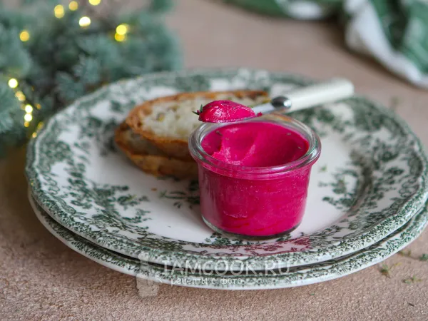 Фото блюда: Свекольный мусс с селедкой