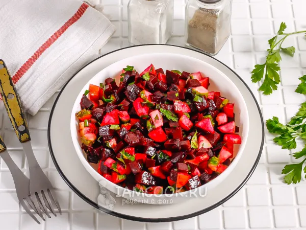 Фото блюда: Диетический салат из свеклы (ПП)