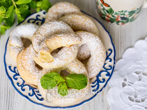 Фото блюда: Рассыпчатые калачи на сметане в духовке