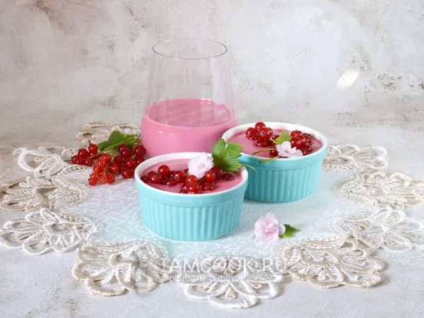 Фото блюда: Йогуртовый мусс из красной смородины