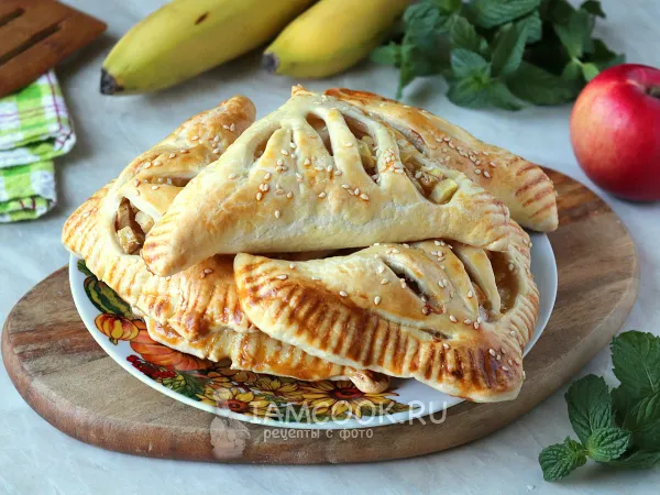 Фото блюда: Слойки с яблоком и бананом