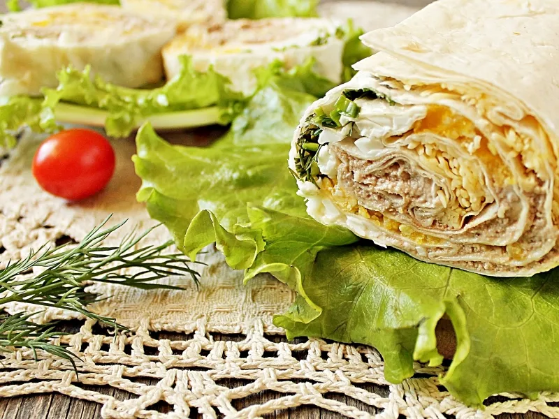 Фото блюда: Рулет из лаваша с печенью трески