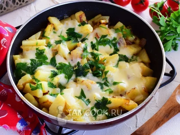 Фото блюда: Жареная картошка с сыром