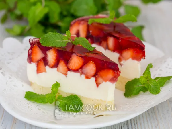 Фото блюда: Тирольский пирог с клубникой