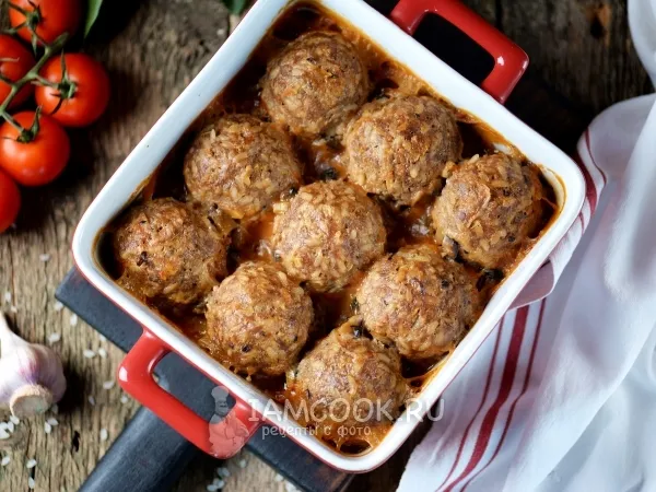 Фото блюда: Тефтели с рисом в духовке с подливкой