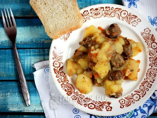 Фото блюда: Картофель тушеный с печенью