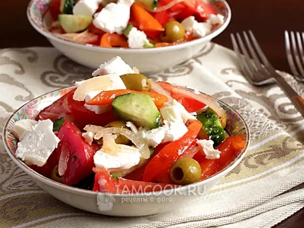 Фото блюда: Болгарский салат с брынзой