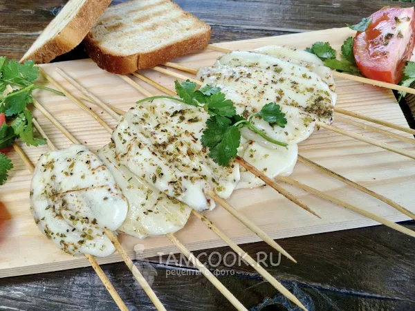 Фото блюда: Жареный сулугуни на мангале