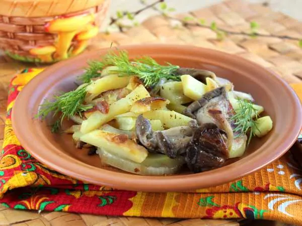 Фото блюда: Вешенки жареные с картошкой