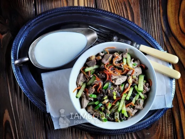 Фото блюда: Салат «Обжорка» с печенью