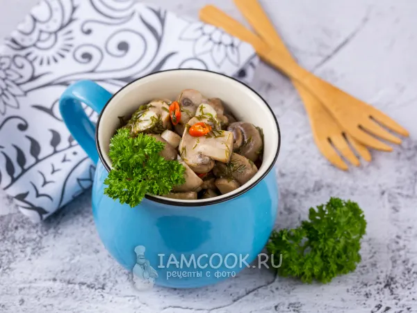 Фото блюда: Маринованные шампиньоны с острым перцем и чесноком