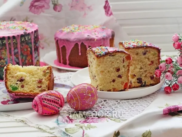 Фото блюда: Кулич с вяленой вишней и миндалем на Пасху