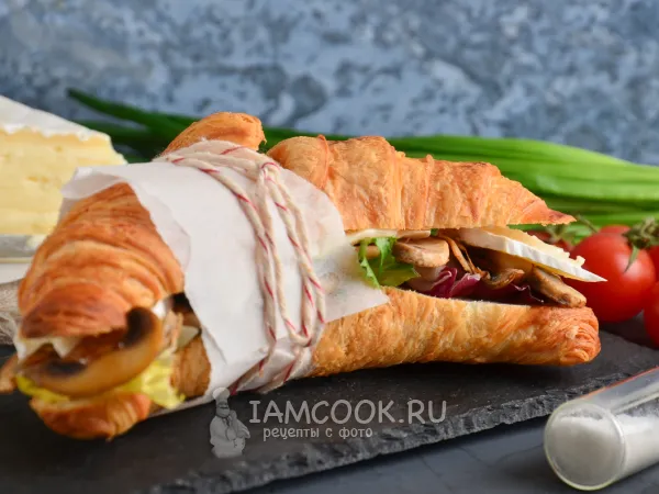 Фото блюда: Бутерброды из круассанов с грибами