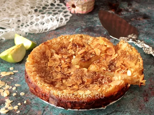 Фото блюда: Нежный яблочный пирог с хрустящей корочкой
