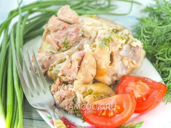 Фото блюда: Вареная рулька в пряных травах