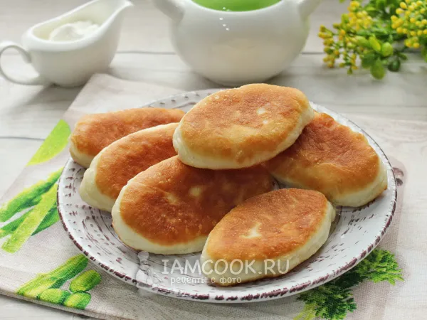 Фото блюда: Жареные пирожки с картошкой и сыром