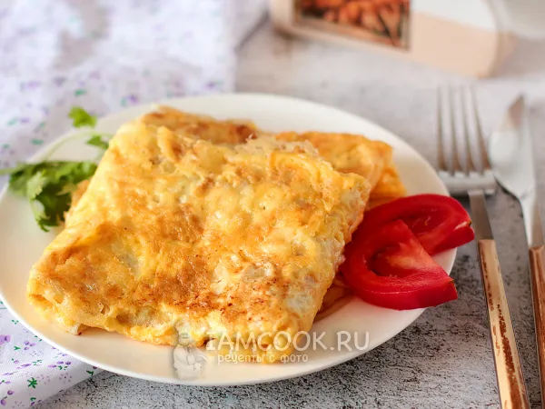Фото блюда: Омлет на лаваше с сыром и помидором