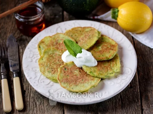 Фото блюда: Сладкие оладьи из кабачков