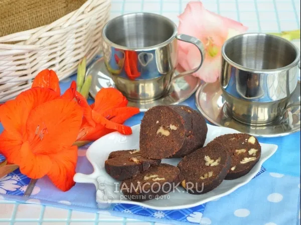 Фото блюда: Шоколадная колбаска из бисквитной крошки