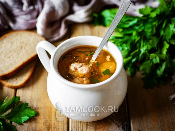 Фото блюда: Суп с фрикадельками в мультиварке Редмонд