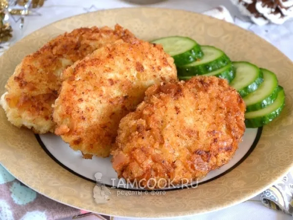 Фото блюда: Классические пожарские котлеты со сливочным маслом