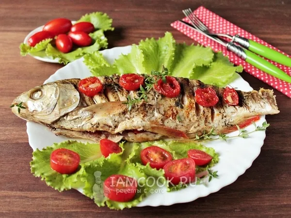 Фото блюда: Язь, запечённый с помидорами