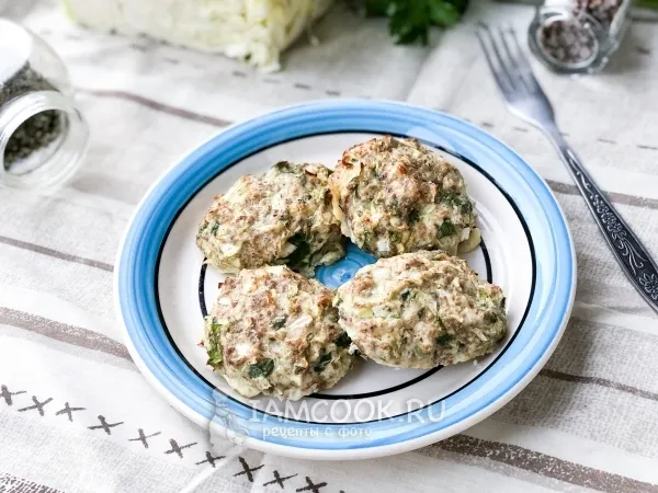 Фото блюда: Куриные котлеты с капустой в духовке