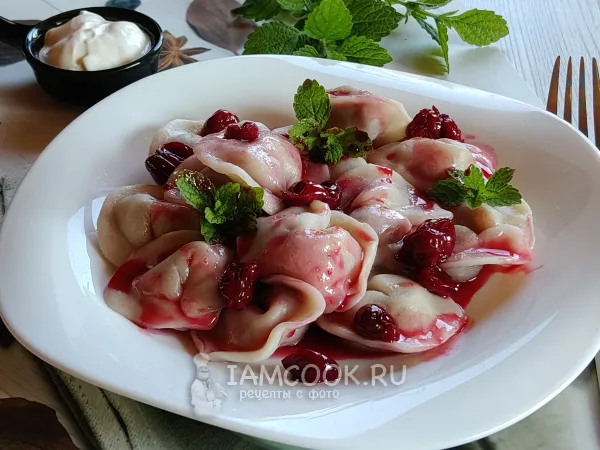 Фото блюда: Пельмени с вишней